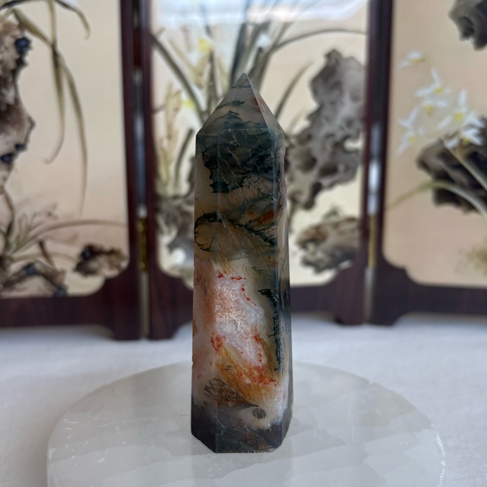 Red moss agate tower